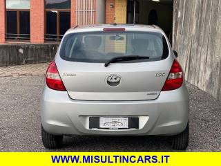 HYUNDAI i20 usata, con Autoradio