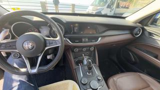 ALFA ROMEO Stelvio usata, con Fari Xenon