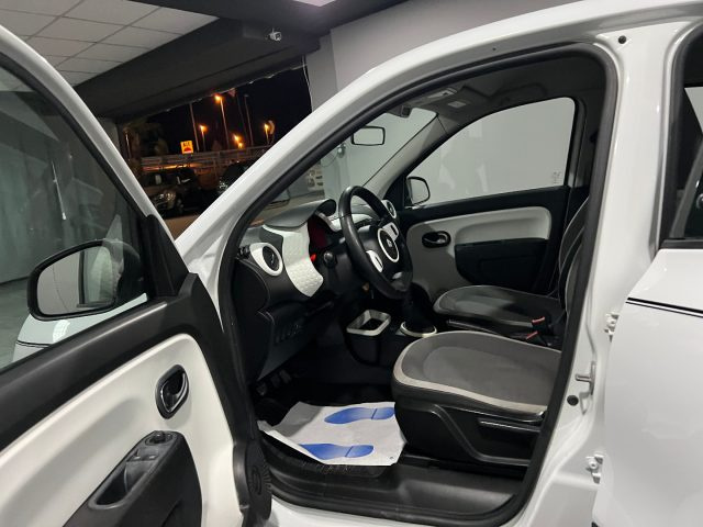 RENAULT Twingo usata, con Autoradio
