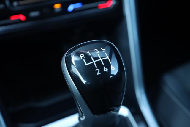 VOLKSWAGEN T-Roc usata, con Sedile posteriore sdoppiato