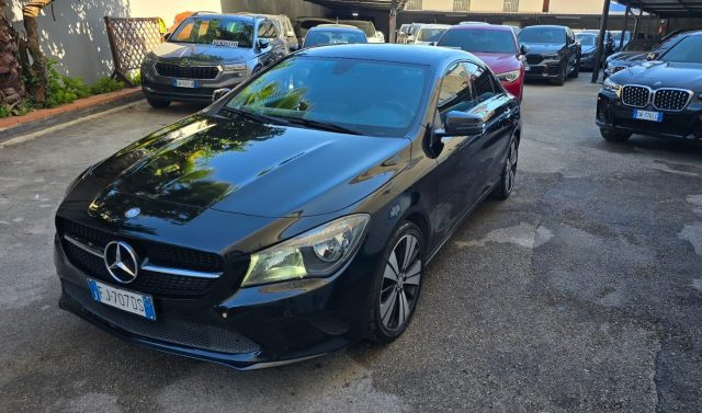 MERCEDES-BENZ CLA 200 usata, con Airbag