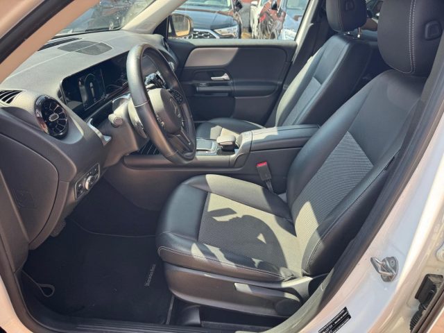 MERCEDES-BENZ GLB 200 usata, con Touch screen