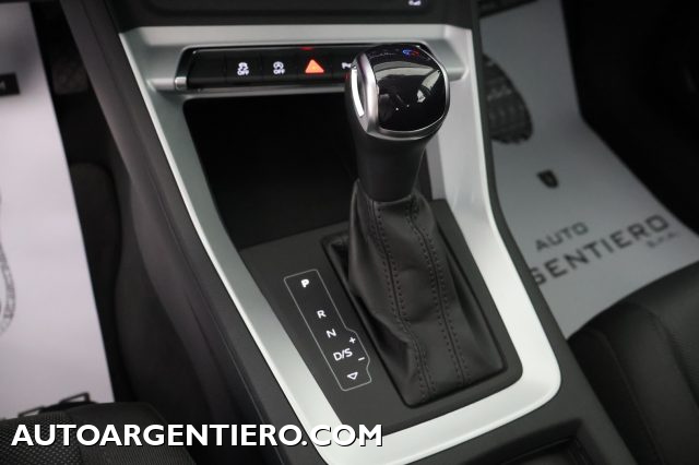 AUDI Q3 usata, con Park Distance Control