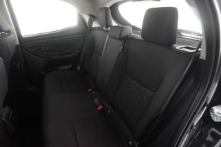 TOYOTA Yaris usata 3