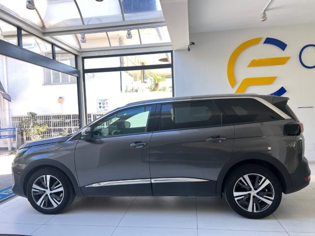PEUGEOT 5008 usata, con Boardcomputer