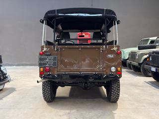 LAND ROVER Defender usata 4