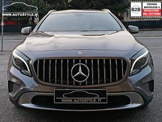 MERCEDES-BENZ GLA 220 usata, con Bracciolo