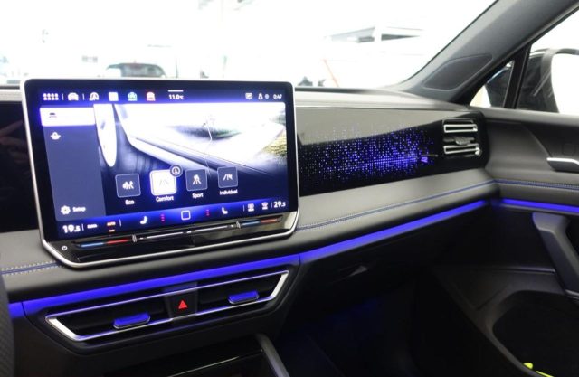 VOLKSWAGEN Tiguan usata, con Controllo trazione