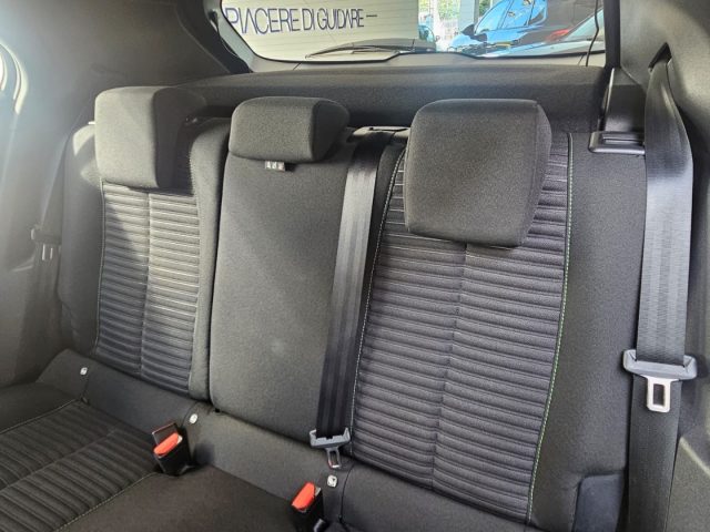 PEUGEOT 2008 usata, con Sensori di parcheggio posteriori