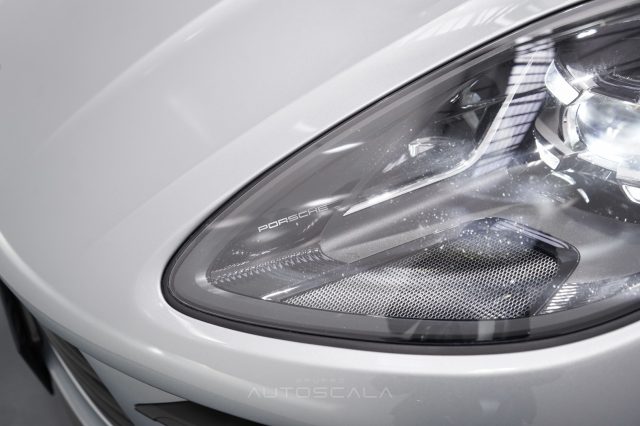 PORSCHE Macan usata 36