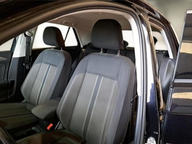 VOLKSWAGEN T-Roc usata, con ESP