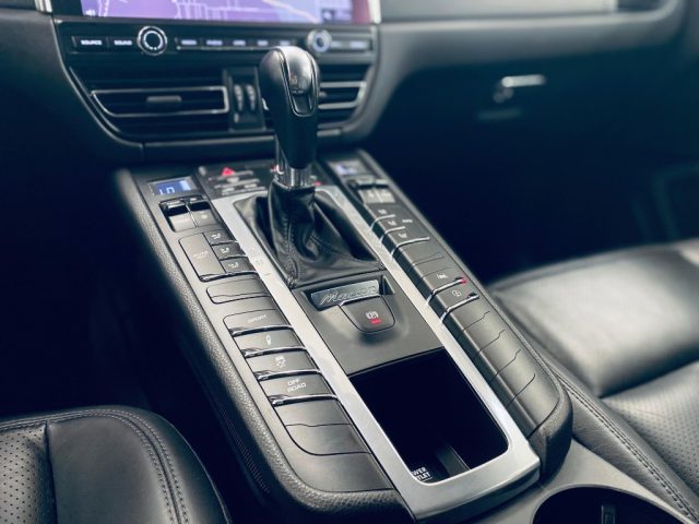 PORSCHE Macan usata, con Controllo trazione