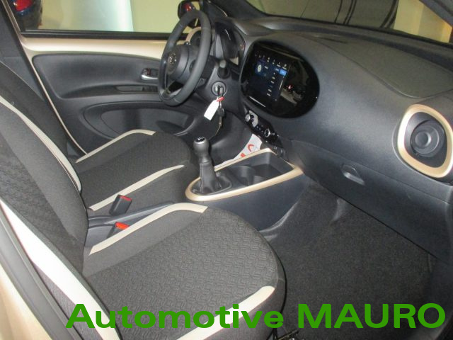 TOYOTA Aygo X usata, con Specchietti laterali elettrici