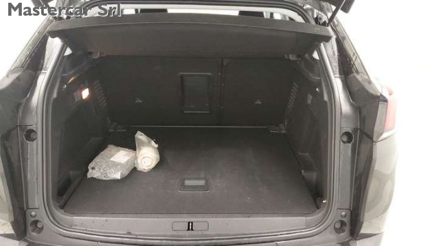 PEUGEOT 3008 usata, con Fendinebbia