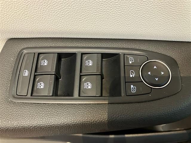 RENAULT Clio usata 26