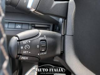 PEUGEOT 5008 usata, con Volante in pelle