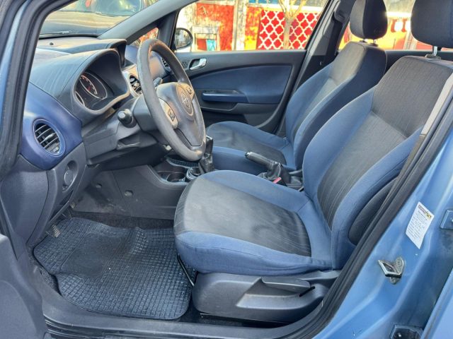 OPEL Corsa usata, con Cruise Control