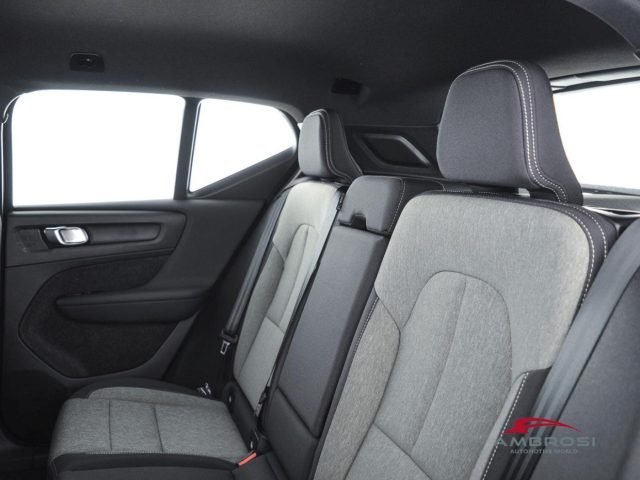 VOLVO XC40 usata 9
