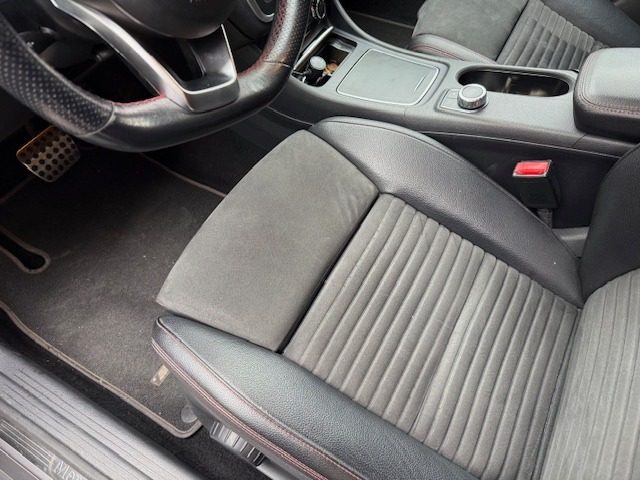 MERCEDES-BENZ CLA 180 usata 14