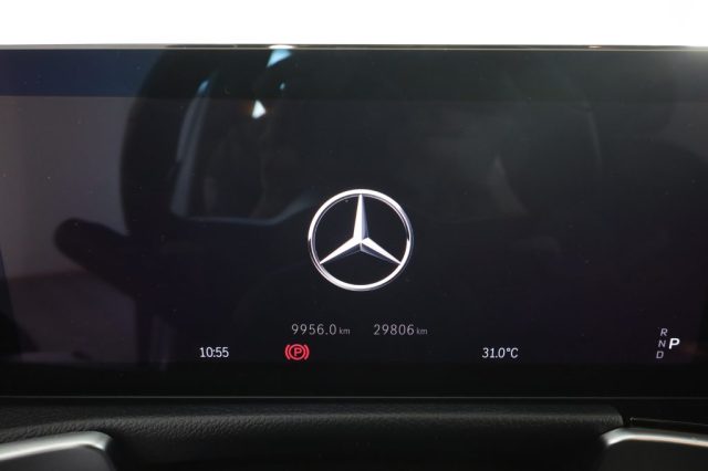 MERCEDES-BENZ GLB 200 usata 6