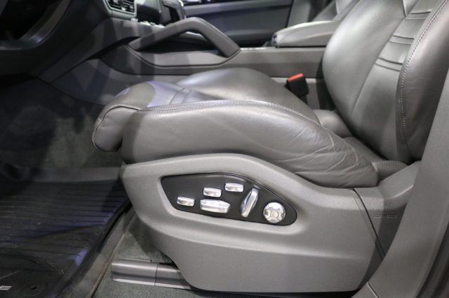 PORSCHE Cayenne usata 17