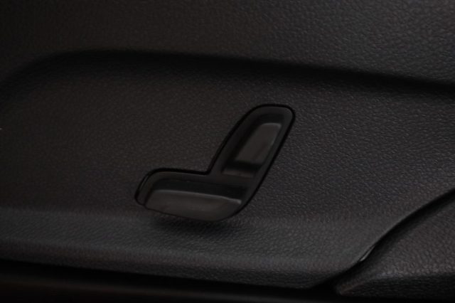 MERCEDES-BENZ GLC 220 usata 14
