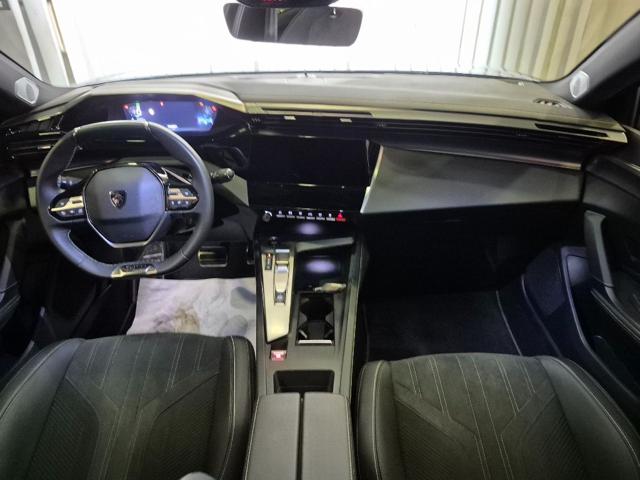 PEUGEOT 408 usata, con USB