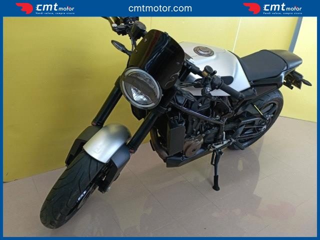 HUSQVARNA Vitpilen 701 usata 12