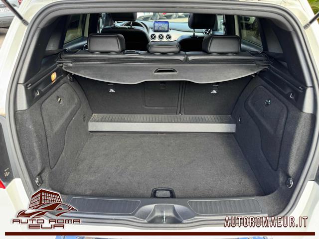 MERCEDES-BENZ B 180 usata, con Park Distance Control