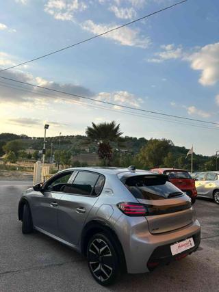 PEUGEOT 208 usata, con Cerchi in lega