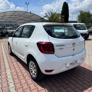 DACIA Sandero usata, con Autoradio