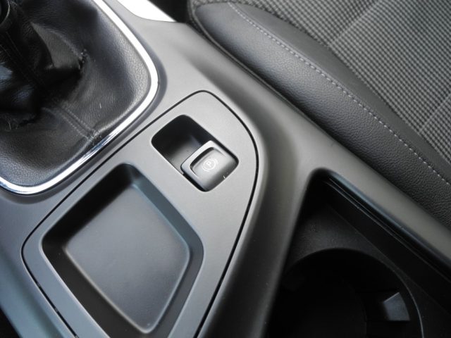 OPEL Insignia usata, con Bracciolo