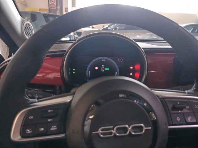 FIAT 600e usata, con Sensore di pioggia