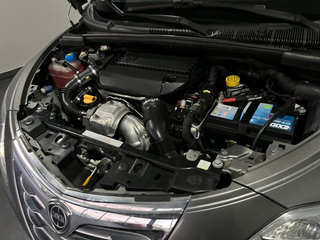 LANCIA Ypsilon usata, con Lettore CD