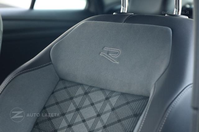 VOLKSWAGEN T-Roc usata, con Autoradio
