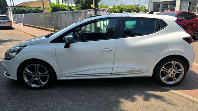 RENAULT Clio usata, con Airbag laterali