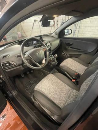 LANCIA Ypsilon usata, con Airbag
