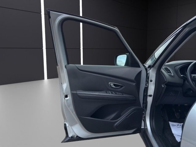 RENAULT Grand Scenic usata, con Cruise Control