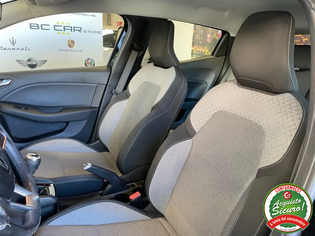 RENAULT Clio usata, con Climatizzatore