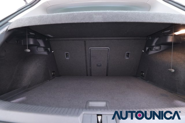 VOLKSWAGEN Golf usata 43