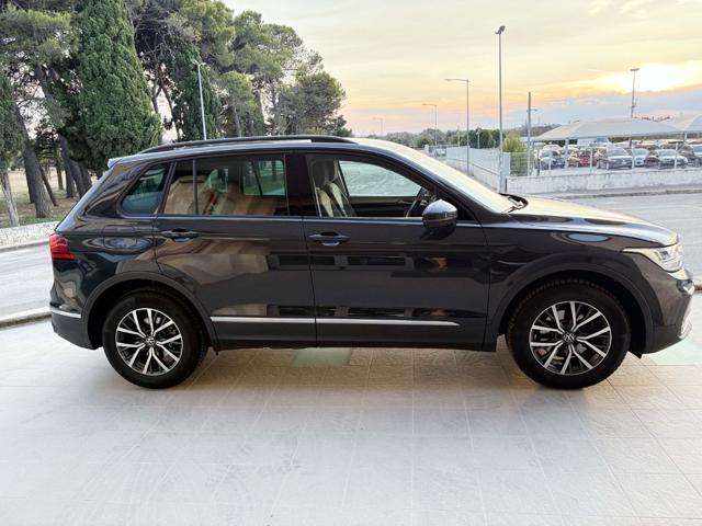 VOLKSWAGEN Tiguan usata, con Airbag Passeggero