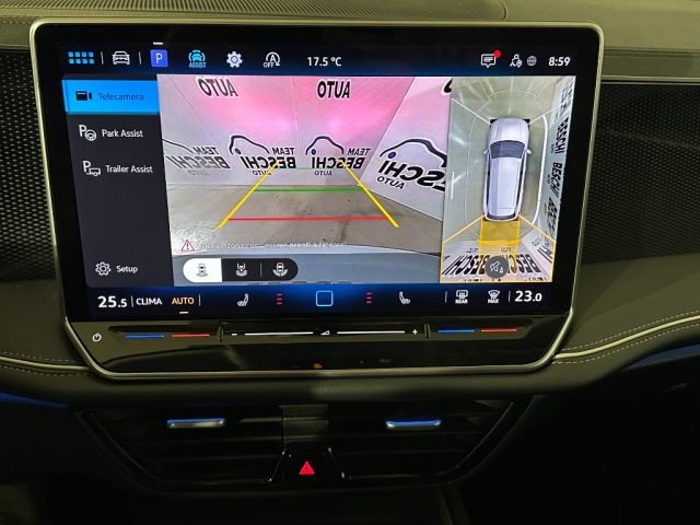 VOLKSWAGEN Passat Variant usata, con Controllo trazione