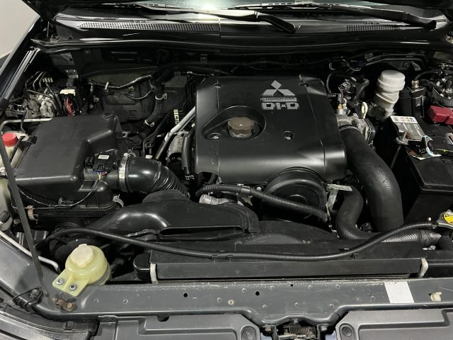 MITSUBISHI L200 usata, con Cronologia tagliandi