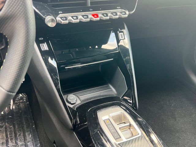 PEUGEOT 208 usata, con Bracciolo