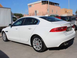 JAGUAR XE usata, con Boardcomputer