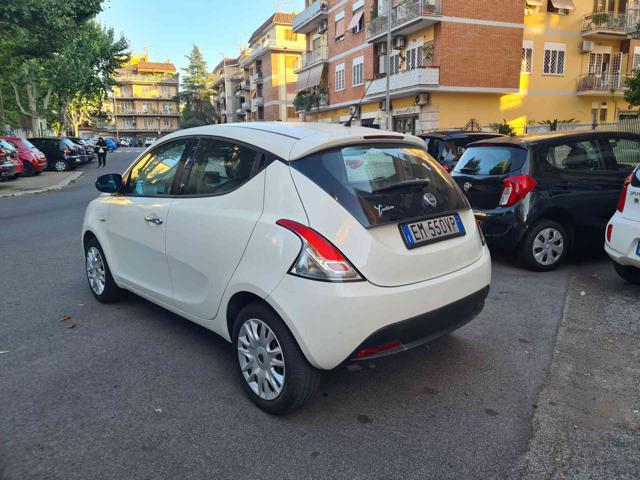 LANCIA Ypsilon usata, con Autoradio