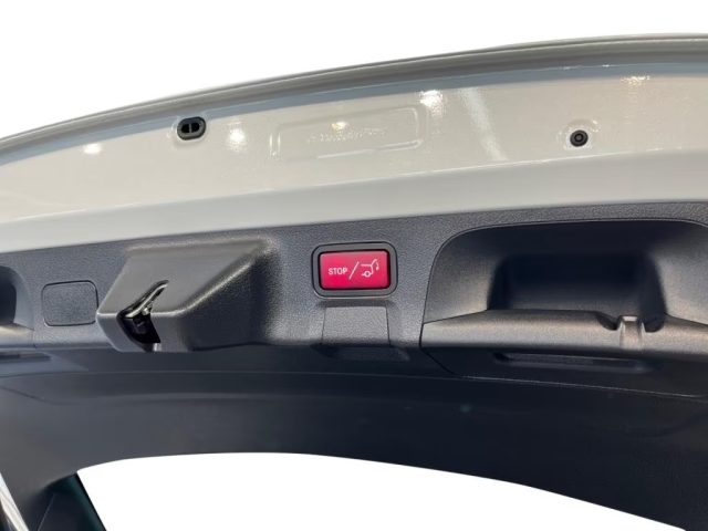 MERCEDES-BENZ CLA 200 usata, con Cruise Control