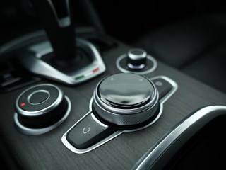 ALFA ROMEO Stelvio usata, con Sensore di pioggia