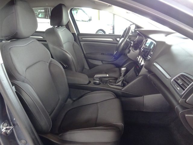 RENAULT Megane usata, con Controllo automatico clima