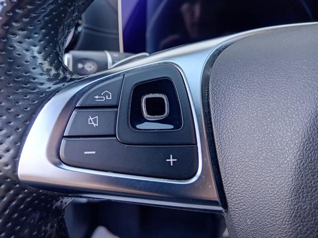 MERCEDES-BENZ E 220 usata, con Controllo automatico clima